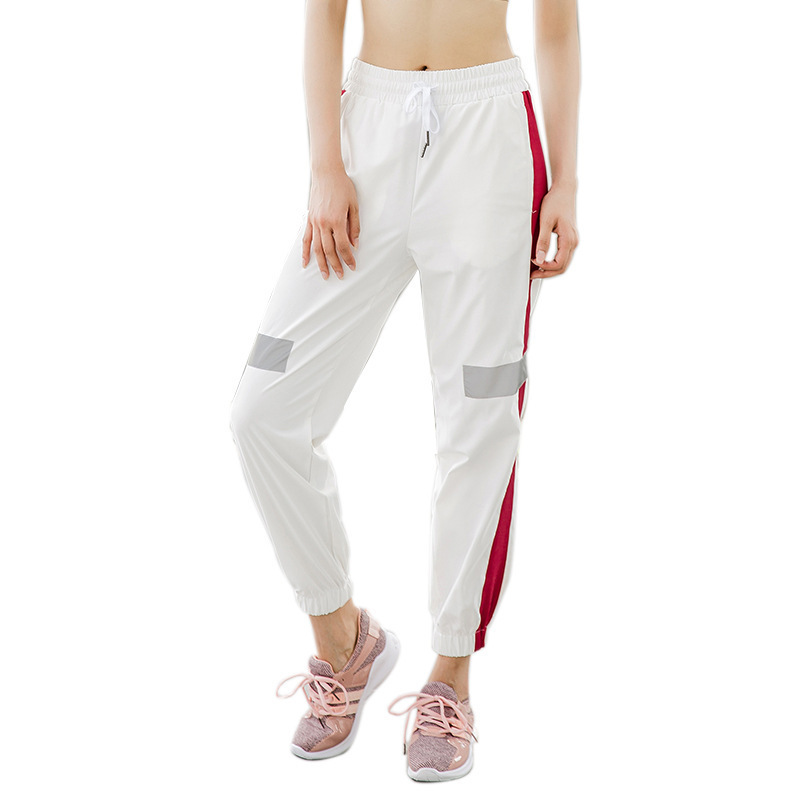 Stylish Reflective Yoga & Fitness Wear for Women